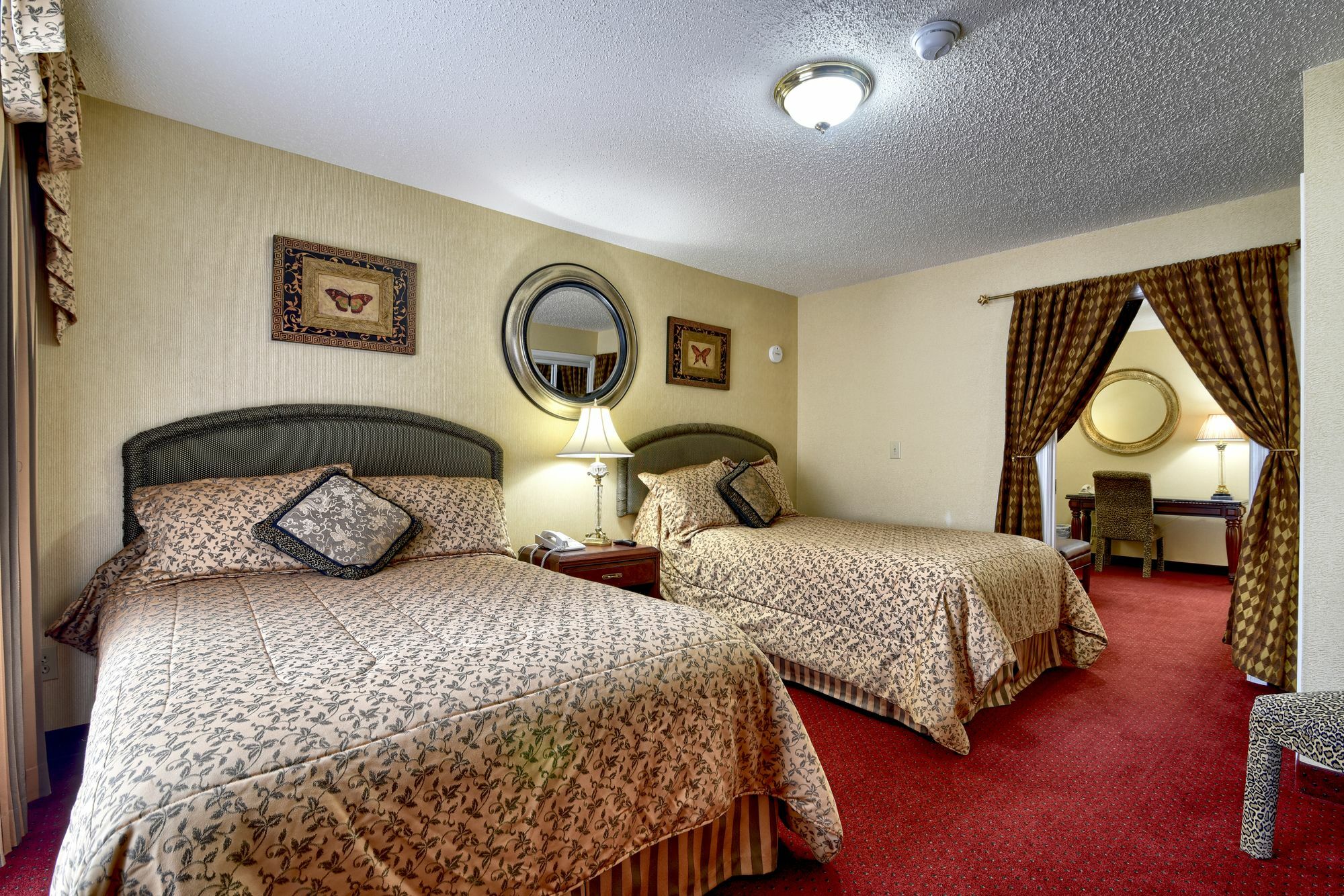 Roosevelt Inn & Suites Saratoga Springs Ballston Spa Buitenkant foto